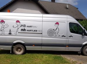 Fahrzeugbeschriftung | H.A.R.T. Bau GmbH – Hartlieb GmbH & Co. KG | Stettfeld
